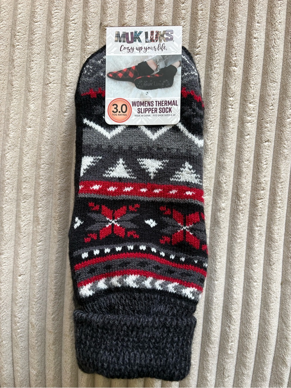 Muk Luks Womanโs/Casual Thermal Slipper Socks - Black, Gray & Red